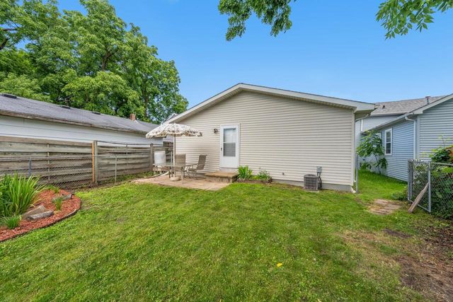 1223 LIBERTY STREET, Oshkosh, WI 54901