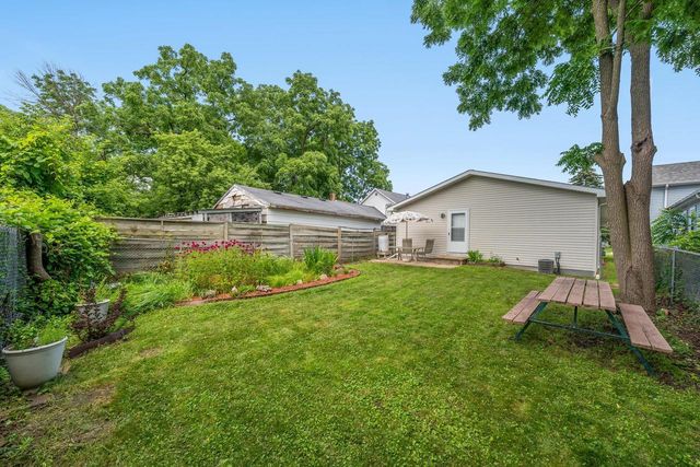 1223 LIBERTY STREET, Oshkosh, WI 54901