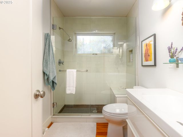 6322 N WILBUR Ave, Portland, OR 97217