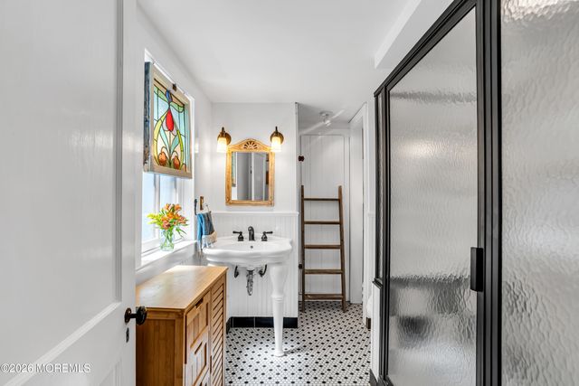 119 Pilgrim Pathway, Ocean Grove, NJ 07756