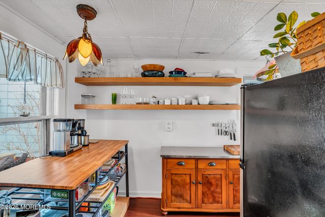 119 Pilgrim Pathway, Ocean Grove, NJ 07756