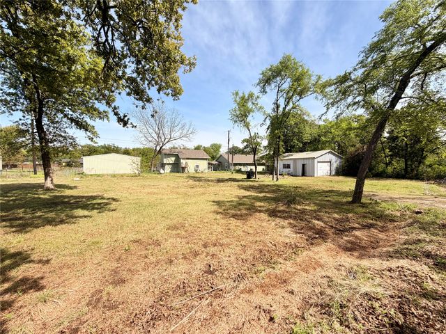 10 George A Green Drive, Gordonville, TX 76245