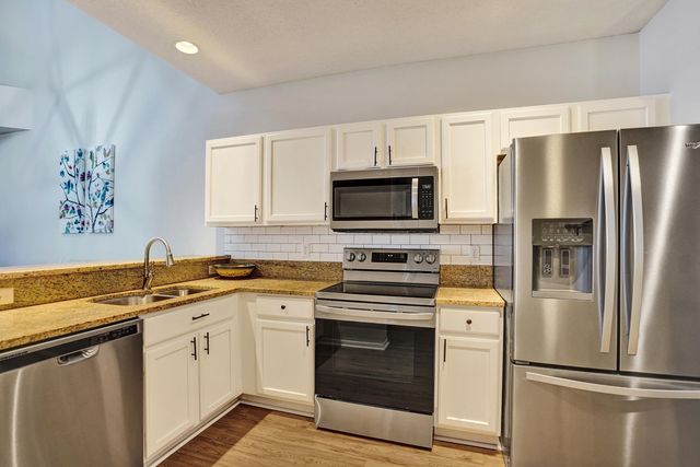 10694 Pelican Drive, Wellington, FL 33414