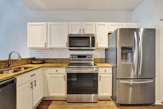 10694 Pelican Drive, Wellington, FL 33414