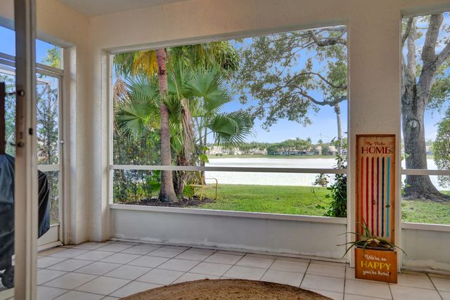 10694 Pelican Drive, Wellington, FL 33414