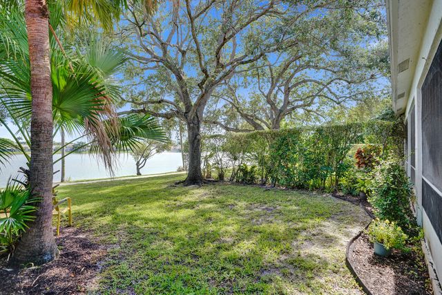 10694 Pelican Drive, Wellington, FL 33414
