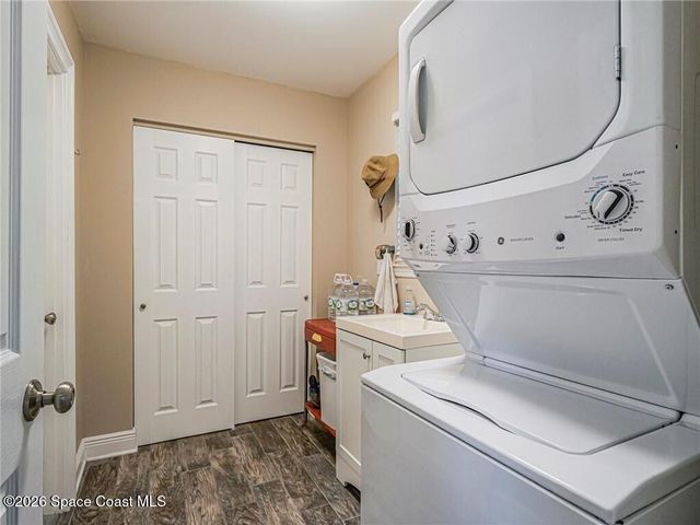 255 Joy Haven Drive, Sebastian, FL 32958
