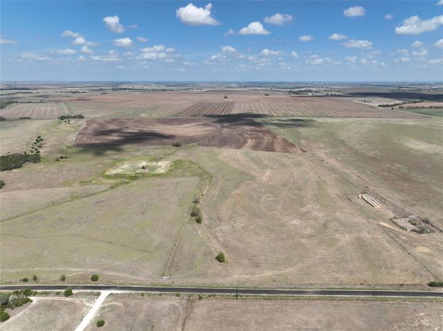 000 County Rd 269, Oglesby, TX 76561