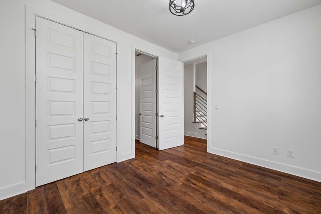 700 James Ave Apt 28, Nashville, TN 37209