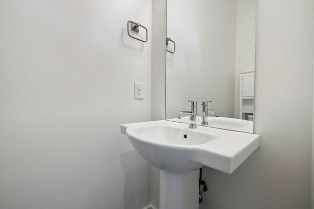 700 James Ave Apt 28, Nashville, TN 37209