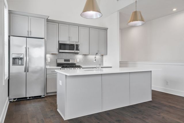 700 James Ave Apt 28, Nashville, TN 37209