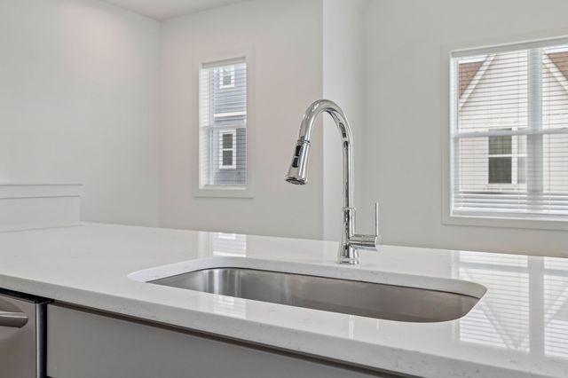700 James Ave Apt 28, Nashville, TN 37209