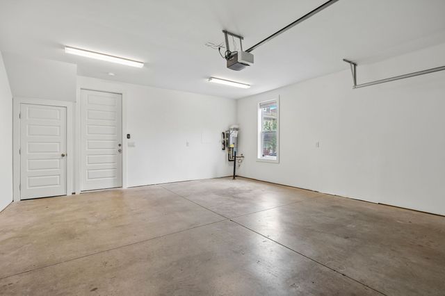 700 James Ave Apt 28, Nashville, TN 37209