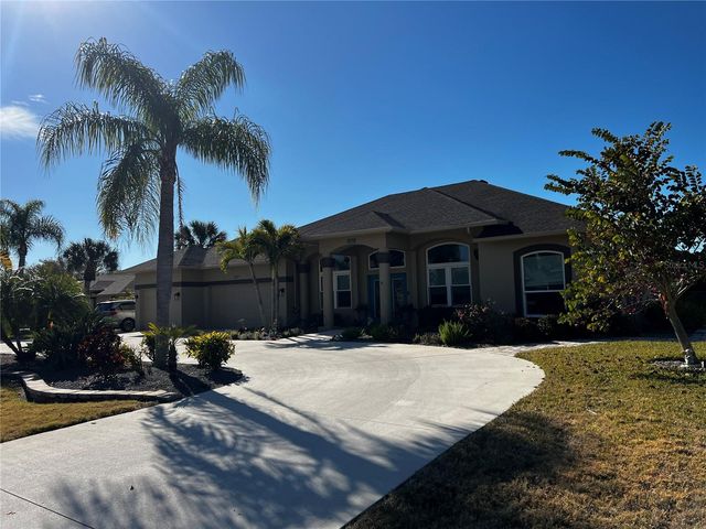 622 BOUNDARY BOULEVARD, Rotonda West, FL 33947