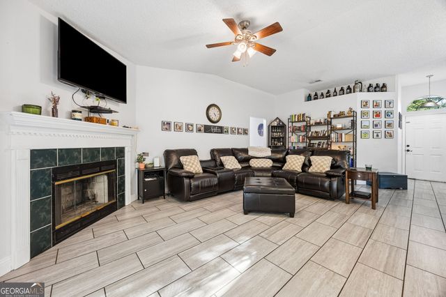 304 Maggie Way, St. Marys, GA 31558