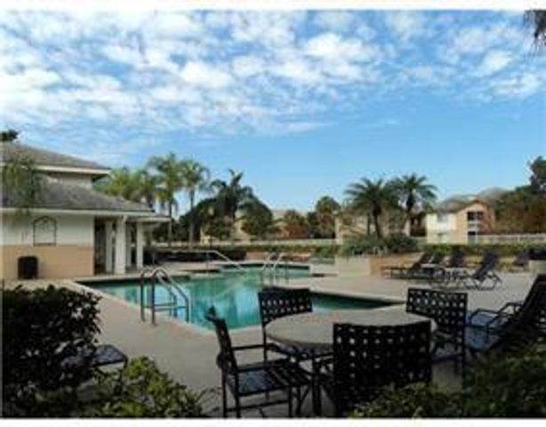 9901 Westview Drive 334, Coral Springs, FL 33076
