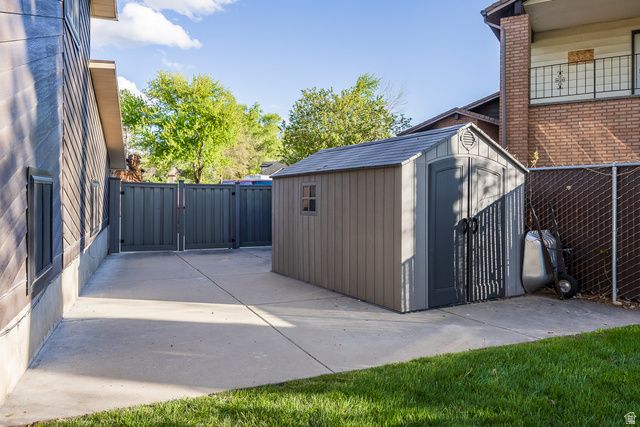 658 W 4150 S, Riverdale, UT 84405