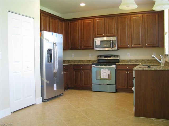 10474 Spruce Pine CT, Fort Myers, FL 33913