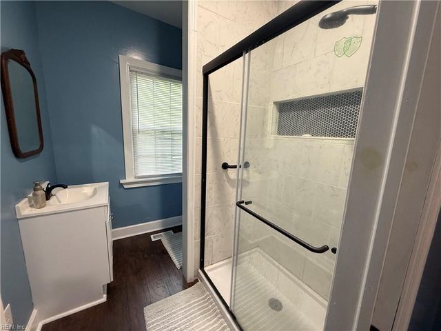 107 E Virginia AVE, Hampton, VA 23663