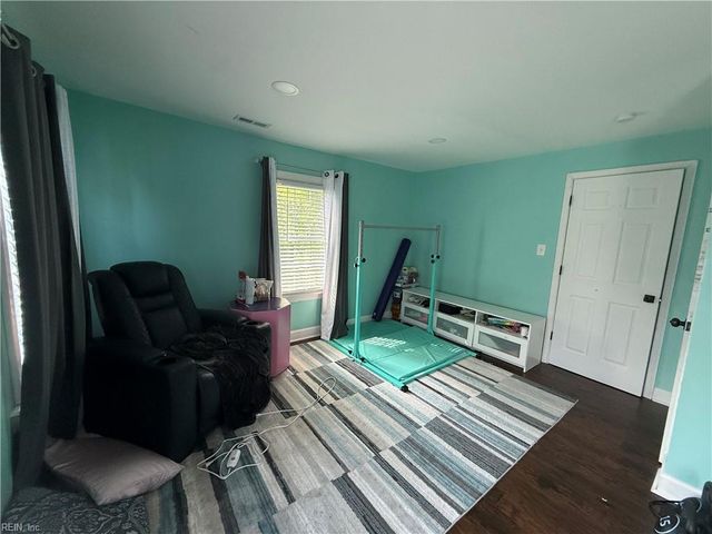 107 E Virginia AVE, Hampton, VA 23663
