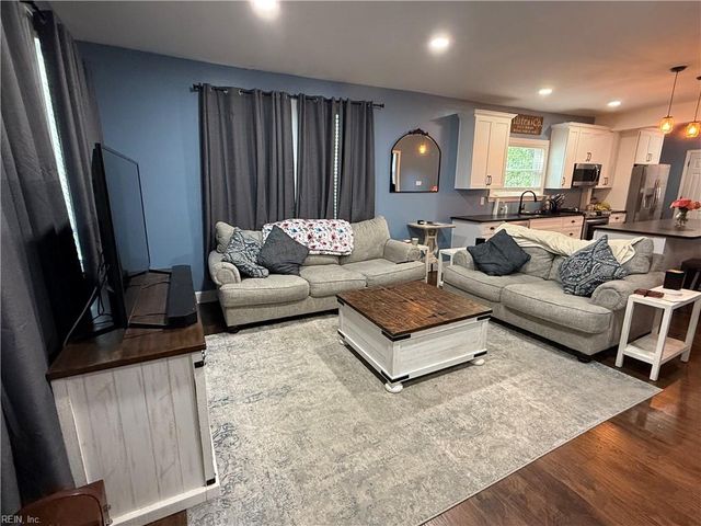 107 E Virginia AVE, Hampton, VA 23663