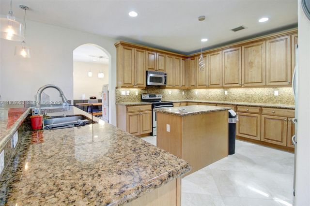 7753 SW 193rd Street, Cutler Bay, FL 33157