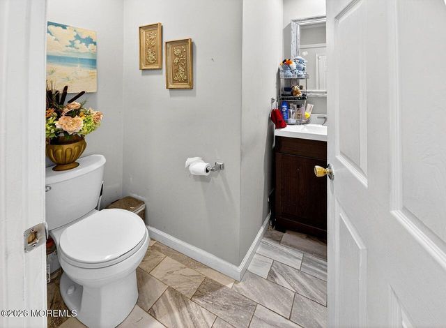 445 S Poplar Avenue, Galloway, NJ 08205
