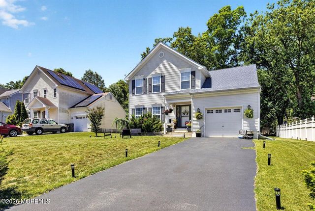 445 S Poplar Avenue, Galloway, NJ 08205