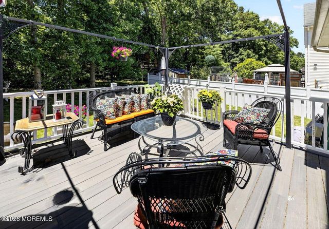 445 S Poplar Avenue, Galloway, NJ 08205