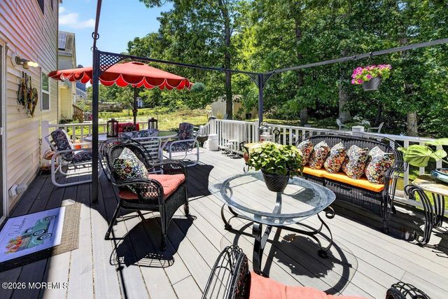 445 S Poplar Avenue, Galloway, NJ 08205