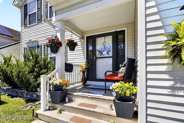 445 S Poplar Avenue, Galloway, NJ 08205