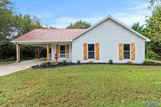 517 Florence Avenue, Albertville, AL 35950