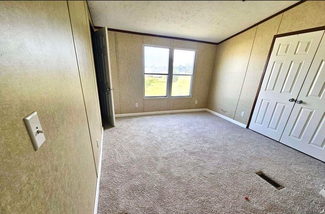 521 Blakefield Dr, Schriever, LA 70395