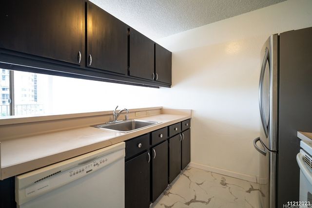 98-500 Koauka Loop 5K, Aiea, HI 96701