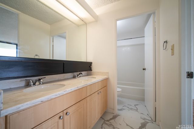 98-500 Koauka Loop 5K, Aiea, HI 96701