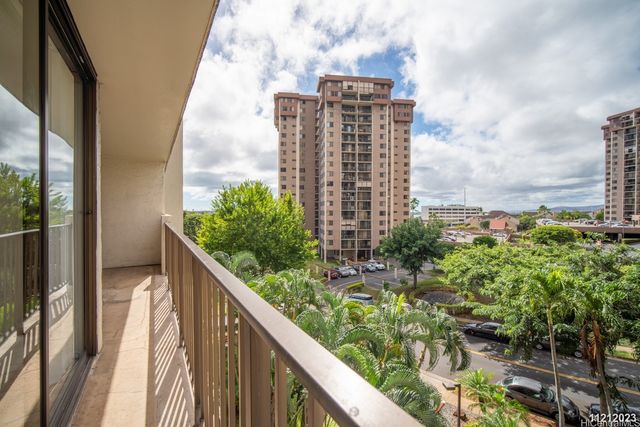 98-500 Koauka Loop 5K, Aiea, HI 96701