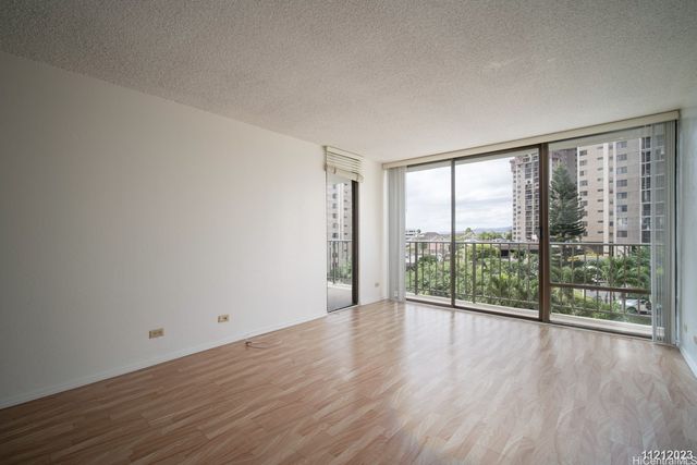 98-500 Koauka Loop 5K, Aiea, HI 96701