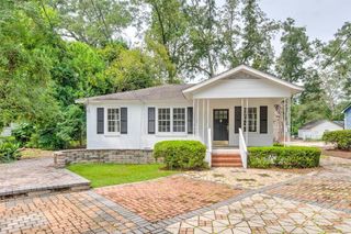 2062 Thomasville Road, Tallahassee, FL 32308