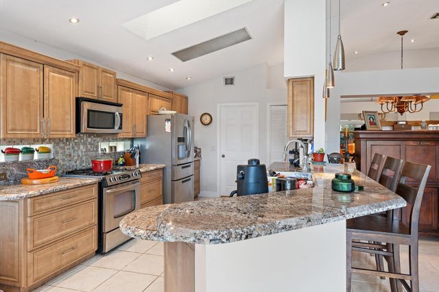 315 Timberwood Court, Palm Beach Gardens, FL 33418