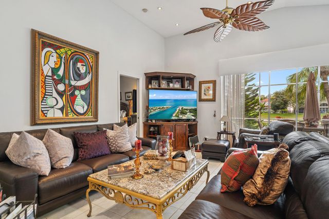 315 Timberwood Court, Palm Beach Gardens, FL 33418