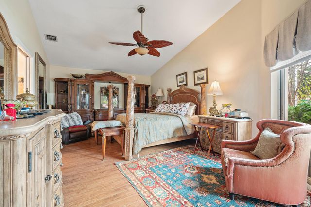 315 Timberwood Court, Palm Beach Gardens, FL 33418