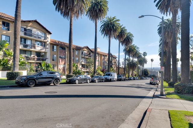 1730 Camino Palmero 308, Los Angeles, CA 90046