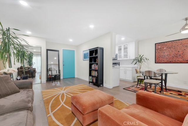 1730 Camino Palmero 308, Los Angeles, CA 90046