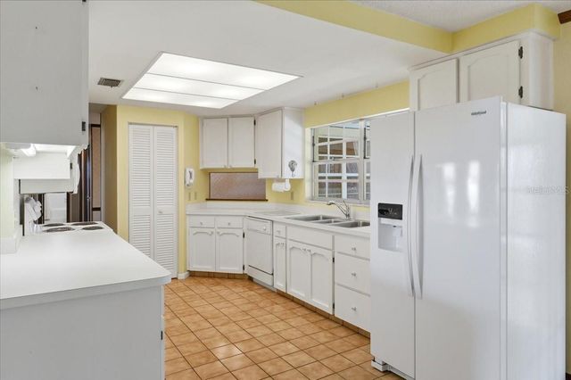 1911 MICHELLE LANE, Lakeland, FL 33813