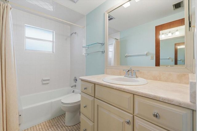 1911 MICHELLE LANE, Lakeland, FL 33813