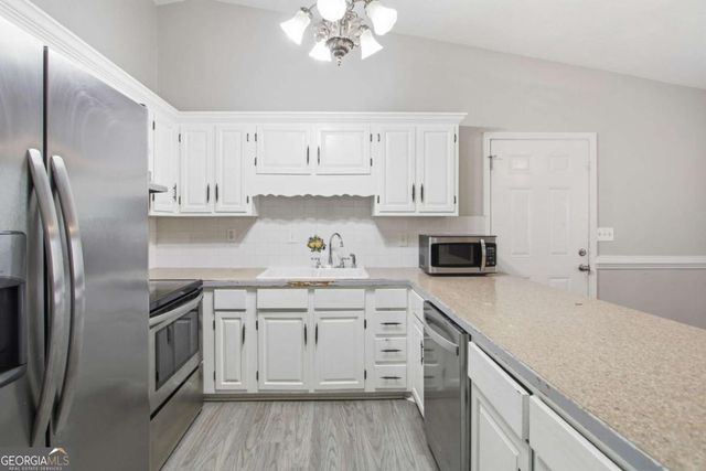 860 Regency Court, Lawrenceville, GA 30044