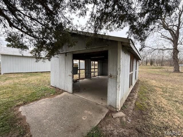 32391 Case Road, Hermann, MO 65041