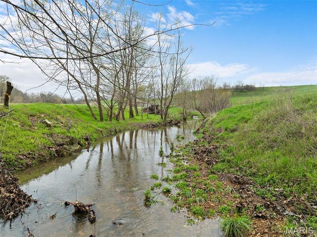 32391 Case Road, Hermann, MO 65041