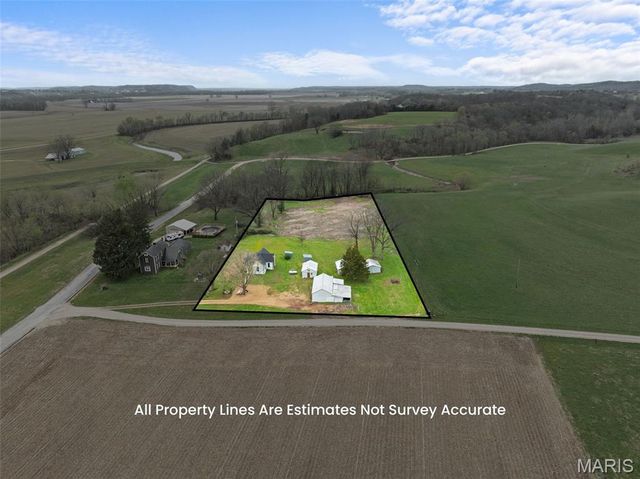 32391 Case Road, Hermann, MO 65041