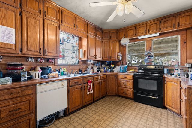 2288 Compton School Road, Crawford, TX 76638